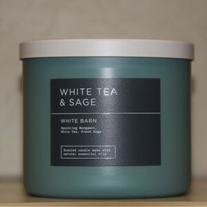 🤍💚 White Tea & Sage 3-Wick Candle Bath and Body Works